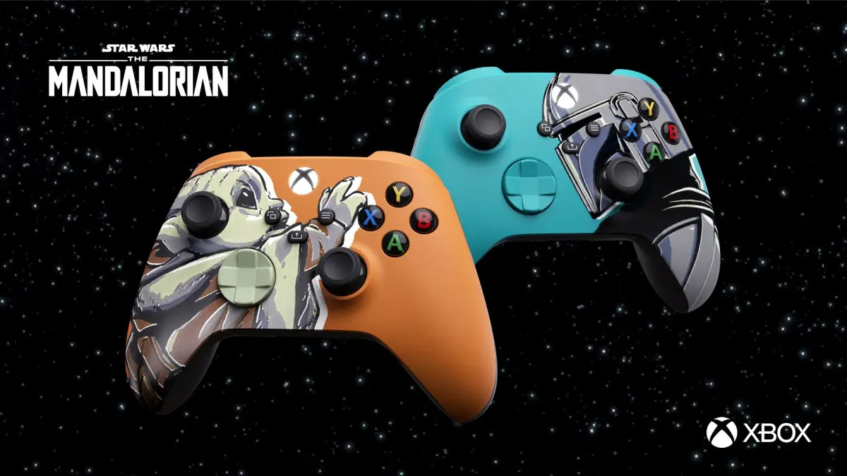 Mandalorian-inspired custom Xbox controllers