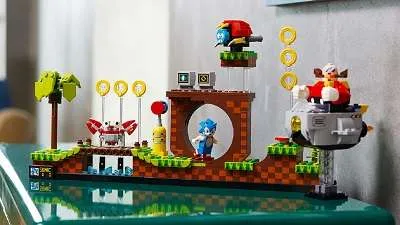 Sonic the Hedgehog LEGO set brings Green Hill Zone to life